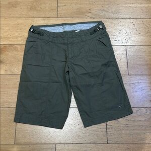 Nike womens long shorts • small